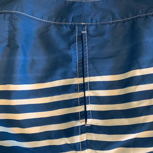 Men’s Tommy Bahama Board Shorts - Picture 6 of 6